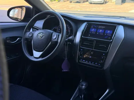 TOYOTA Yaris Hatch 1.5 16V 4P FLEX XL PLUS CONNECT MULTIDRIVE AUTOM�TICO CVT, Foto 9