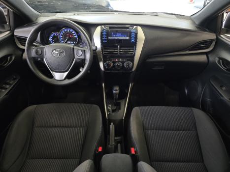 TOYOTA Yaris Hatch 1.3 16V 4P FLEX XL MULTIDRIVE AUTOM�TICO CVT, Foto 7