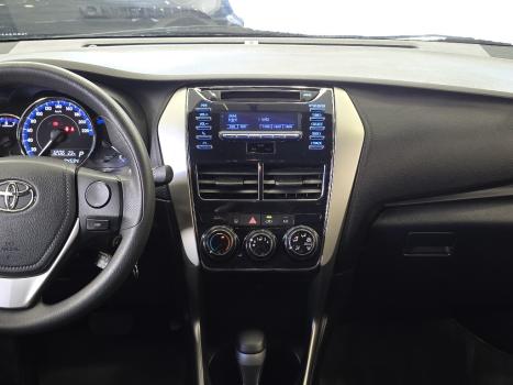 TOYOTA Yaris Hatch 1.3 16V 4P FLEX XL MULTIDRIVE AUTOM�TICO CVT, Foto 8