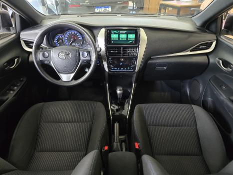 TOYOTA Yaris Hatch 1.3 16V 4P FLEX XL PLUS TECH MULTIDRIVE AUTOM�TICO CVT, Foto 7