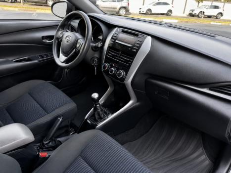 TOYOTA Yaris Hatch 1.3 16V 4P FLEX XL, Foto 9