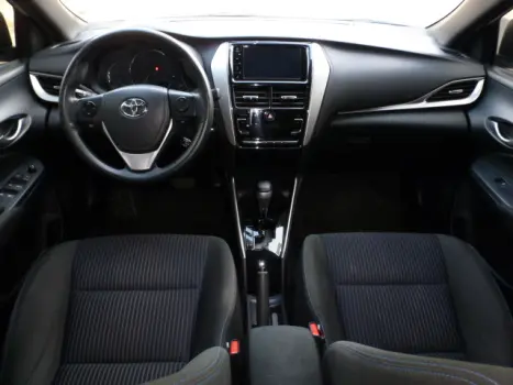 TOYOTA Yaris Hatch 1.3 16V 4P FLEX XL PLUS TECH MULTIDRIVE AUTOM�TICO CVT, Foto 6