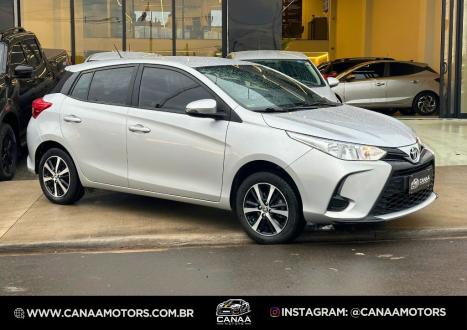 TOYOTA Yaris Hatch 1.5 16V 4P FLEX XL MULTIDRIVE AUTOM�TICO CVT, Foto 3
