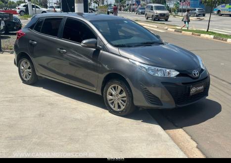 TOYOTA Yaris Hatch 1.5 16V 4P FLEX XL PLUS CONNECT MULTIDRIVE AUTOMÁTICO CVT, Foto 3