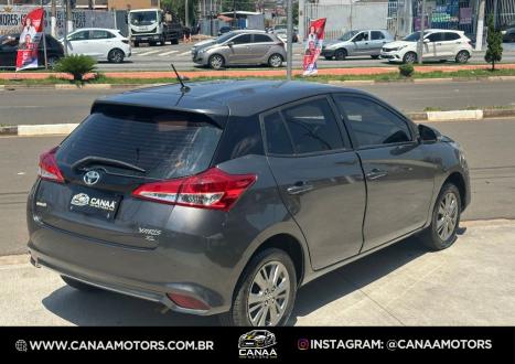 TOYOTA Yaris Hatch 1.5 16V 4P FLEX XL PLUS CONNECT MULTIDRIVE AUTOMÁTICO CVT, Foto 4