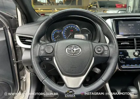 TOYOTA Yaris Hatch 1.5 16V 4P FLEX XLS CONNECT MULTIDRIVE AUTOMÁTICO CVT, Foto 10