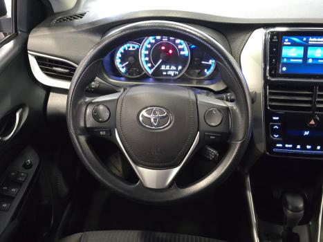 TOYOTA Yaris Hatch 1.5 16V 4P FLEX XL PLUS CONNECT MULTIDRIVE AUTOMÁTICO CVT, Foto 12