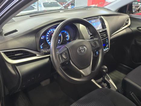 TOYOTA Yaris Hatch 1.5 16V 4P FLEX XL PLUS CONNECT MULTIDRIVE AUTOMÁTICO CVT, Foto 15