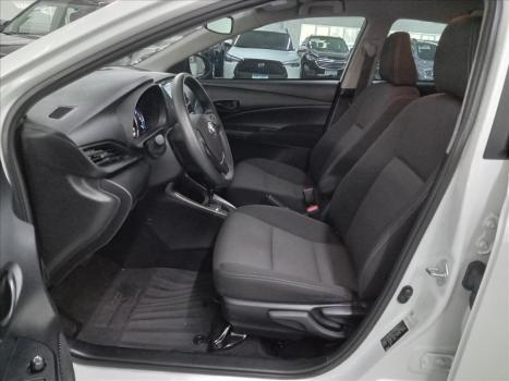 TOYOTA Yaris Sedan 1.5 16V 4P FLEX XL LIVE MULTIDRIVE AUTOMTICO CVT, Foto 8