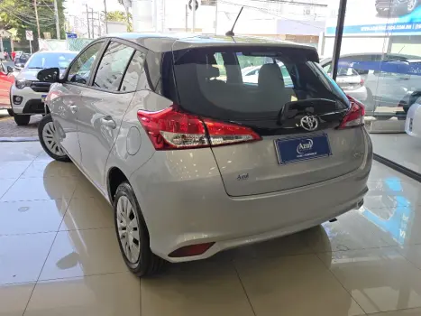 TOYOTA Yaris Sedan 1.5 16V 4P FLEX XL, Foto 3