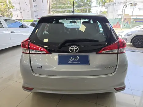 TOYOTA Yaris Sedan 1.5 16V 4P FLEX XL, Foto 4