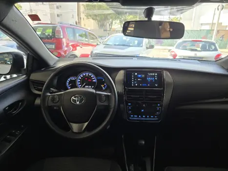 TOYOTA Yaris Sedan 1.5 16V 4P FLEX XL, Foto 9