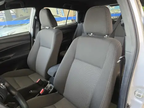 TOYOTA Yaris Sedan 1.5 16V 4P FLEX XL, Foto 14