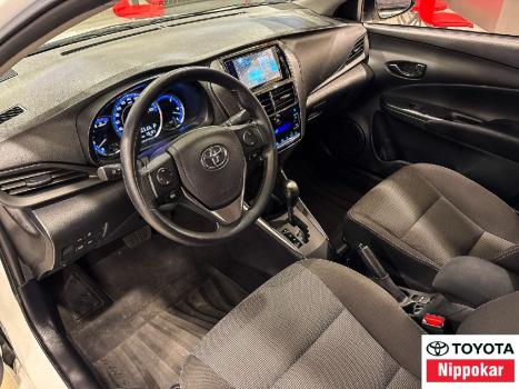 TOYOTA Yaris Sedan 1.5 16V 4P FLEX XL, Foto 3