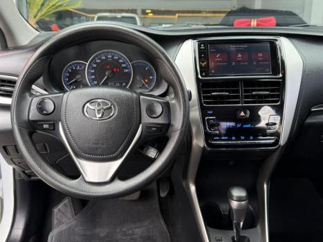 TOYOTA Yaris Sedan 1.5 16V 4P FLEX XL MULTIDRIVE AUTOM�TICO CVT, Foto 8