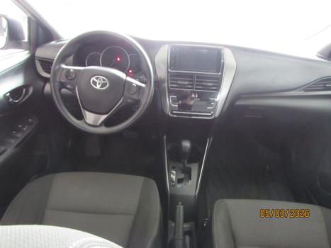 TOYOTA Yaris Sedan 1.5 16V 4P FLEX XL LIVE MULTIDRIVE AUTOM�TICO CVT, Foto 9