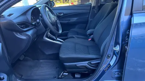 TOYOTA Yaris Sedan 1.5 16V 4P FLEX XL LIVE MULTIDRIVE AUTOM�TICO CVT, Foto 13