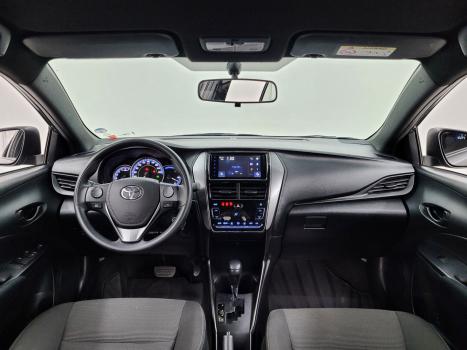 TOYOTA Yaris Sedan 1.5 16V 4P FLEX XL MULTIDRIVE AUTOM�TICO CVT, Foto 5