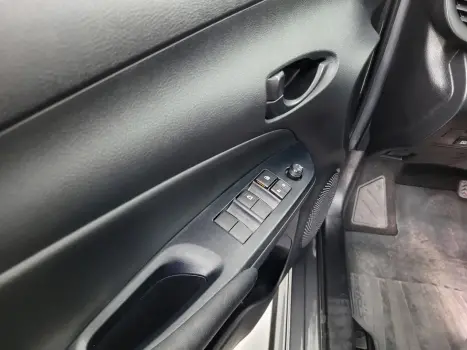 TOYOTA Yaris Sedan 1.5 16V 4P FLEX XL MULTIDRIVE AUTOM�TICO CVT, Foto 11