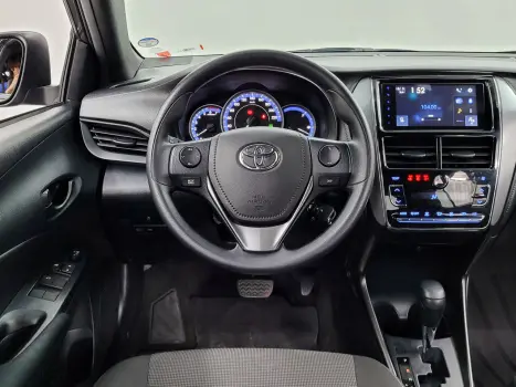 TOYOTA Yaris Sedan 1.5 16V 4P FLEX XL MULTIDRIVE AUTOM�TICO CVT, Foto 12