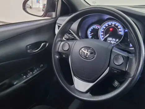 TOYOTA Yaris Sedan 1.5 16V 4P FLEX XL PLUS CONNECT MULTIDRIVE AUTOM�TICO CVT, Foto 14