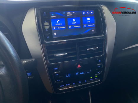 TOYOTA Yaris Sedan 1.5 16V 4P FLEX XLS MULTIDRIVE AUTOM�TICO CVT, Foto 8