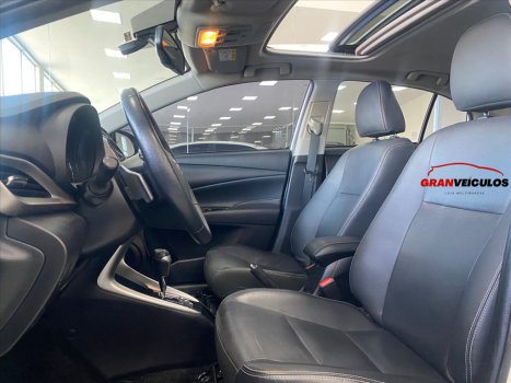 TOYOTA Yaris Sedan 1.5 16V 4P FLEX XLS MULTIDRIVE AUTOM�TICO CVT, Foto 11