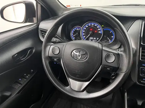 TOYOTA Yaris Sedan 1.5 16V 4P FLEX XL MULTIDRIVE AUTOM�TICO CVT, Foto 15