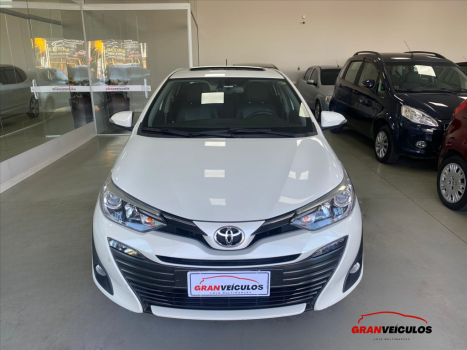 TOYOTA Yaris Sedan 1.5 16V 4P FLEX XLS MULTIDRIVE AUTOM�TICO CVT, Foto 2