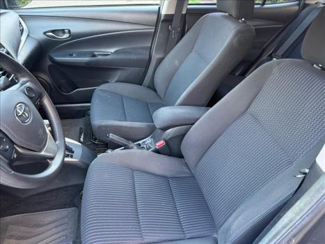 TOYOTA Yaris Sedan 1.5 16V 4P FLEX XS CONNECT MULTIDRIVE AUTOM�TICO CVT, Foto 5
