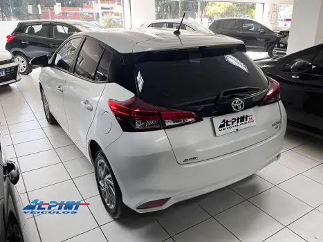 TOYOTA Yaris Sedan 1.5 16V 4P FLEX XS MULTIDRIVE AUTOM�TICO CVT, Foto 4