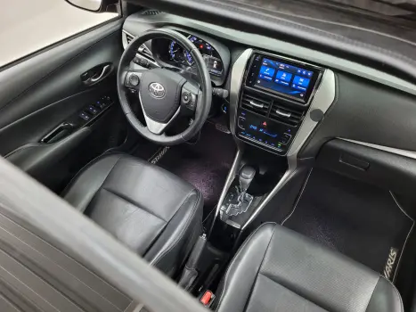TOYOTA Yaris Sedan 1.5 16V 4P FLEX XLS CONNECT MULTIDRIVE AUTOM�TICO CVT, Foto 12