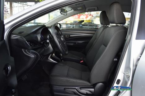 TOYOTA Yaris Sedan 1.5 16V 4P FLEX XL MULTIDRIVE AUTOM�TICO CVT, Foto 3