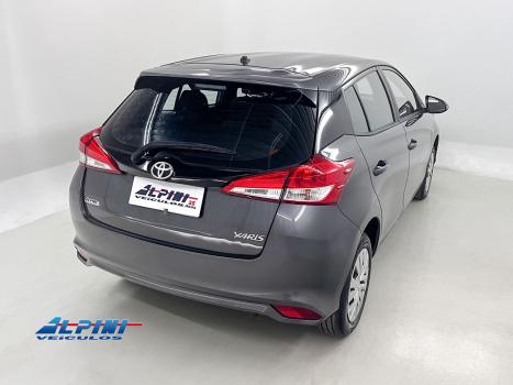 TOYOTA Yaris Sedan 1.5 16V 4P FLEX XL MULTIDRIVE AUTOM�TICO CVT, Foto 3