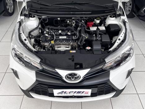 TOYOTA Yaris Sedan 1.5 16V 4P FLEX XS MULTIDRIVE AUTOM�TICO CVT, Foto 9