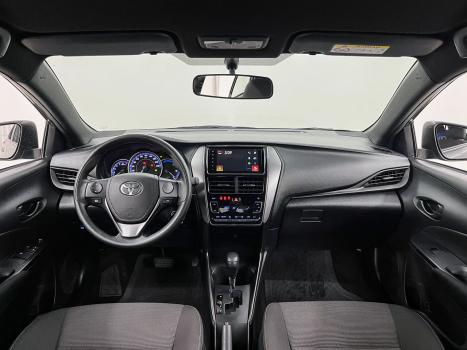 TOYOTA Yaris Sedan 1.5 16V 4P FLEX XL MULTIDRIVE AUTOM�TICO CVT, Foto 5