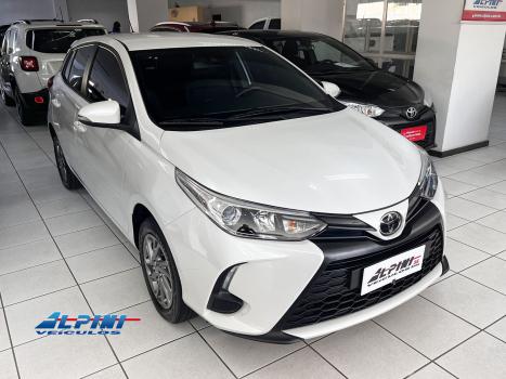 TOYOTA Yaris Sedan 1.5 16V 4P FLEX XS MULTIDRIVE AUTOM�TICO CVT, Foto 2