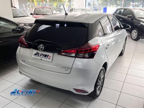 TOYOTA Yaris Sedan 1.5 16V 4P FLEX XS MULTIDRIVE AUTOM�TICO CVT, Foto 3