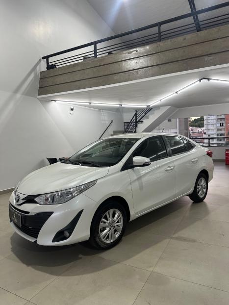 TOYOTA Yaris Sedan 1.5 16V 4P FLEX XL MULTIDRIVE AUTOM�TICO CVT, Foto 3