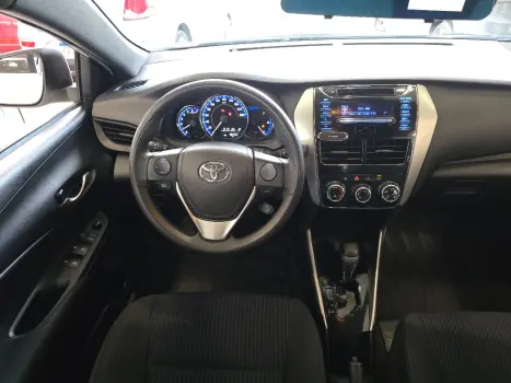 TOYOTA Yaris Sedan 1.3 16V 4P FLEX XL MULTIDRIVE AUTOM�TICO CVT, Foto 9