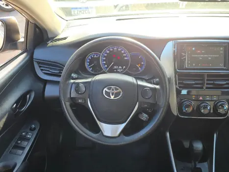 TOYOTA Yaris Sedan 1.5 16V 4P FLEX S MULTDRIVE AUTOMÁTICO, Foto 11