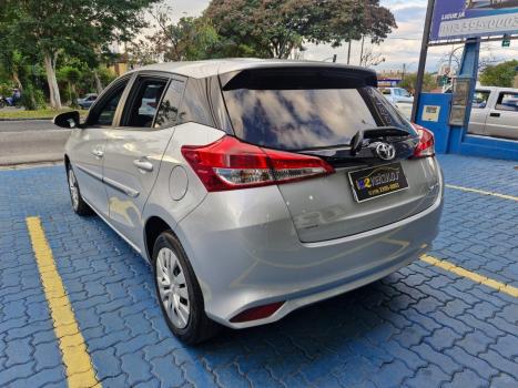 TOYOTA Yaris Sedan , Foto 2