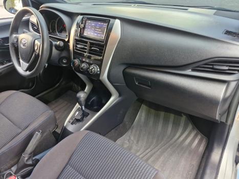 TOYOTA Yaris Sedan , Foto 4