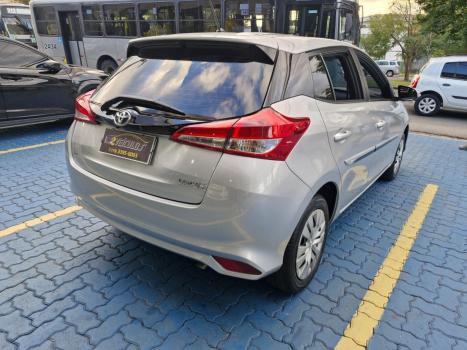TOYOTA Yaris Sedan , Foto 8