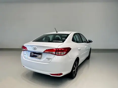 TOYOTA Yaris Sedan , Foto 4