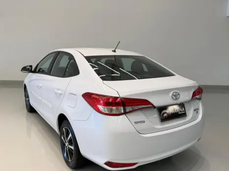 TOYOTA Yaris Sedan , Foto 6