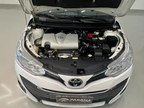 TOYOTA Yaris Sedan , Foto 7