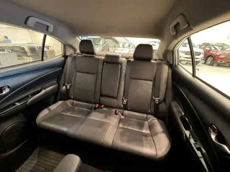 TOYOTA Yaris Sedan , Foto 10