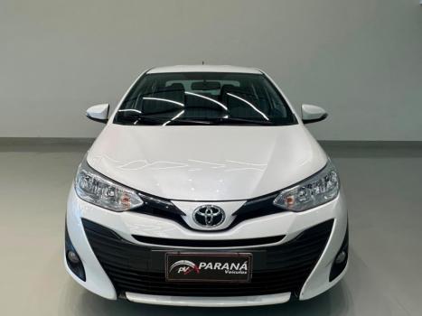 TOYOTA Yaris Sedan , Foto 2