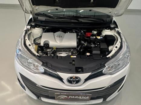 TOYOTA Yaris Sedan , Foto 7